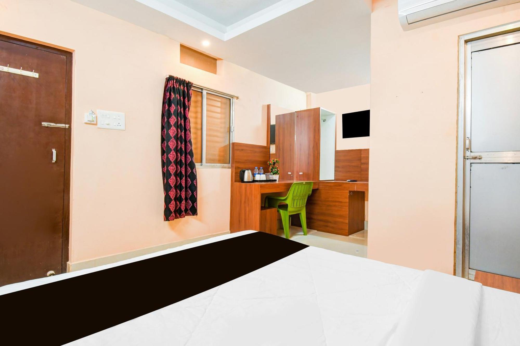 Super Hotel O Dakshin Dwar Formerly Radha Krishna Niwas Puri Exterior foto
